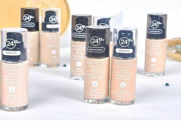 露華濃持妝粉底液遮瑕好嗎 露華濃持妝粉底液的優(yōu)點(diǎn) 露華濃持妝粉底液遮瑕好嗎 露華濃持妝粉底液的優(yōu)點(diǎn)