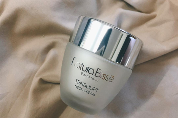 悅碧施頸霜哪個(gè)國(guó)家的 悅碧施頸霜好用嗎 悅碧施頸霜哪個(gè)國(guó)家的 悅碧施頸霜好用嗎