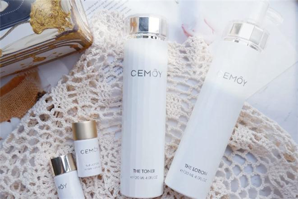 cemoy水乳適合什么膚質(zhì) cemoy水乳適合什么年齡 cemoy水乳適合什么膚質(zhì) cemoy水乳適合什么年齡