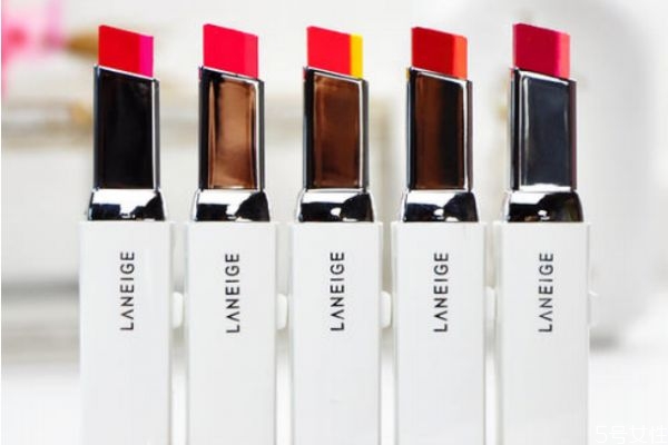 雙色口紅怎么用 雙色口紅怎么涂好看 雙色口紅怎么用 雙色口紅怎么涂好看