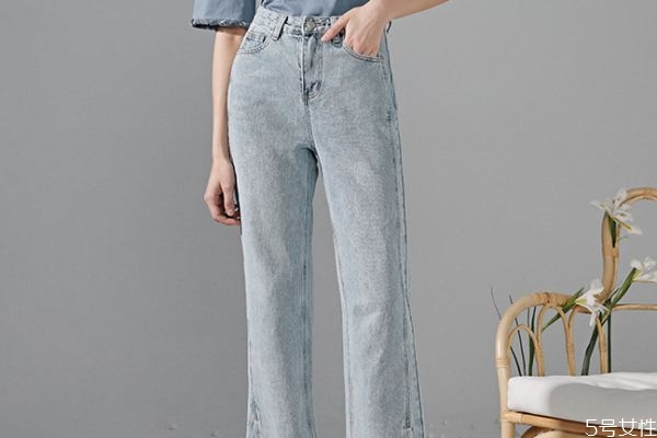 牛仔褲買(mǎi)合身還是寬松 牛仔褲肥了怎么縫瘦 牛仔褲買(mǎi)合身還是寬松 牛仔褲肥了怎么縫瘦