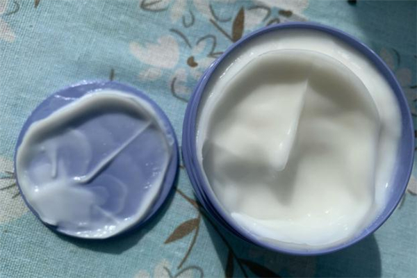 詩語蜂花發(fā)膜怎么樣 詩語蜂花發(fā)膜好用嗎 詩語蜂花發(fā)膜怎么樣 詩語蜂花發(fā)膜好用嗎