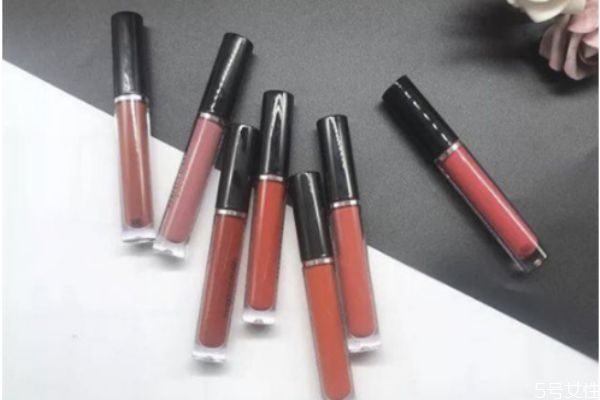 口紅開(kāi)了兩年還能用嗎 一只3.5g口紅能用多久