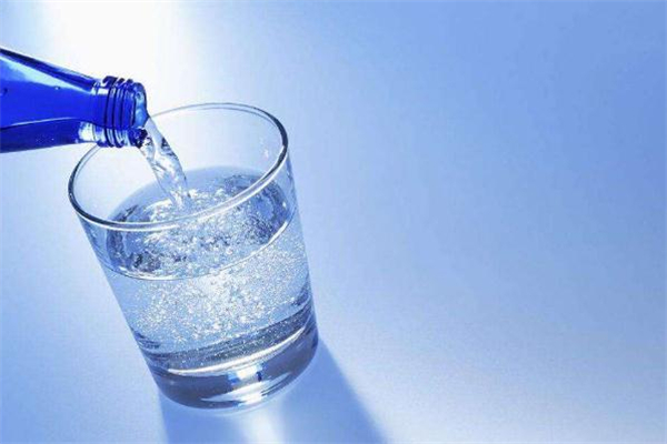 蘇打水可以長(zhǎng)期喝嗎 蘇打水有什么副作用 蘇打水可以長(zhǎng)期喝嗎 蘇打水有什么副作用