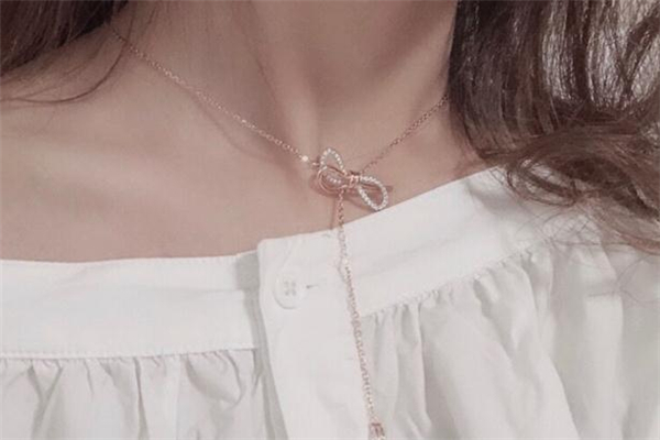 施華洛世奇蝴蝶結(jié)項鏈怎么調(diào)節(jié) 施華洛世奇蝴蝶結(jié)項鏈真假 施華洛世奇蝴蝶結(jié)項鏈怎么調(diào)節(jié) 施華洛世奇蝴蝶結(jié)項鏈真假