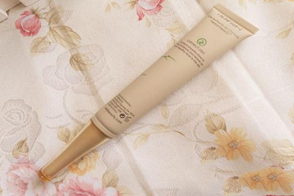 蔚藍(lán)之美禪正多肽填皺泥好用嗎 蔚藍(lán)之美禪正多肽填皺泥質(zhì)地如何 蔚藍(lán)之美禪正多肽填皺泥好用嗎 蔚藍(lán)之美禪正多肽填皺泥質(zhì)地如何