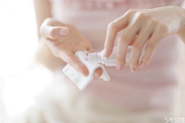 濕敷對化妝棉有沒有要求 濕敷用化妝棉還是壓縮面膜 濕敷對化妝棉有沒有要求 濕敷用化妝棉還是壓縮面膜