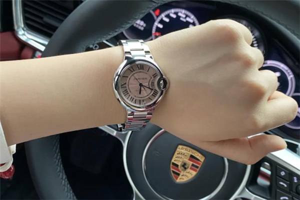 卡地亞藍(lán)氣球鋼鏈怎么摘下 卡地亞藍(lán)氣球鋼表帶打不開怎么回事 卡地亞藍(lán)氣球鋼鏈怎么摘下 卡地亞藍(lán)氣球鋼表帶打不開怎么回事