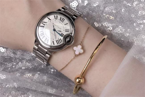 卡地亞藍氣球表帶怎么安裝 卡地亞藍氣球怎么穿表帶 卡地亞藍氣球表帶怎么安裝 卡地亞藍氣球怎么穿表帶