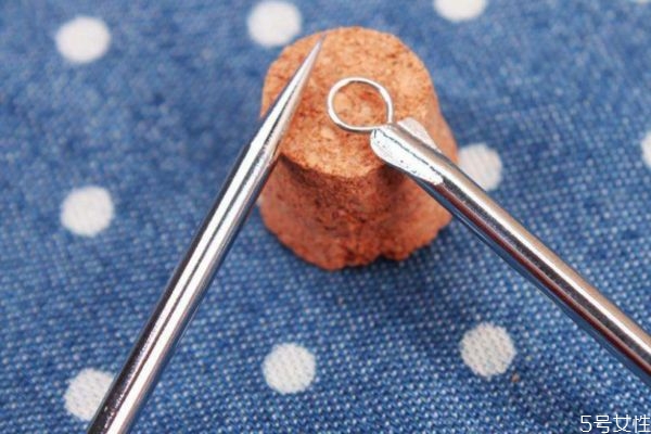 閉口粉刺怎么挑 閉口粉刺去除小偏方 閉口粉刺怎么挑 閉口粉刺去除小偏方