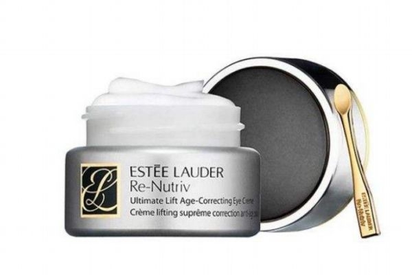 眼部精華和眼霜的用法一樣嗎 眼霜和眼部精華有什么差別 眼部精華和眼霜的用法一樣嗎 眼霜和眼部精華有什么差別