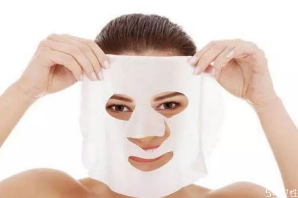 怎么才能給肌膚補水 如何保濕補水效果最好 怎么才能給肌膚補水 如何保濕補水效果最好