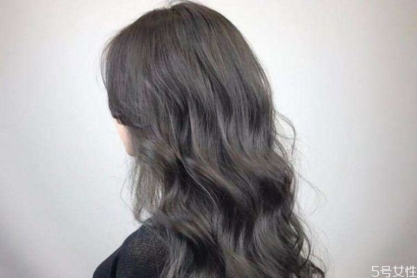 減齡又顯皮膚白的發(fā)色 最顯白持久發(fā)色 減齡又顯皮膚白的發(fā)色 最顯白持久發(fā)色