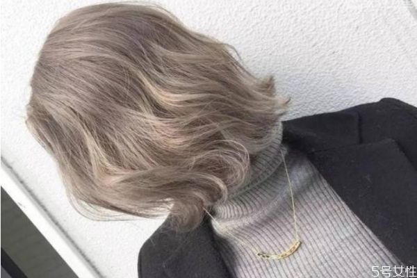 減齡又顯皮膚白的發(fā)色 最顯白持久發(fā)色 減齡又顯皮膚白的發(fā)色 最顯白持久發(fā)色