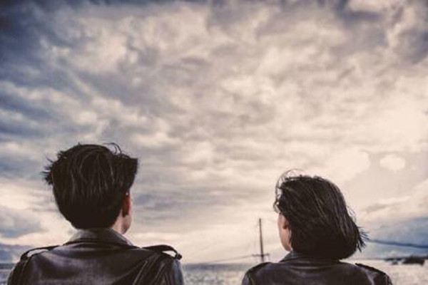 喜歡一個(gè)有女朋友的男生怎么辦 喜歡有女朋友的男生要放棄嗎 喜歡一個(gè)有女朋友的男生怎么辦 喜歡有女朋友的男生要放棄嗎