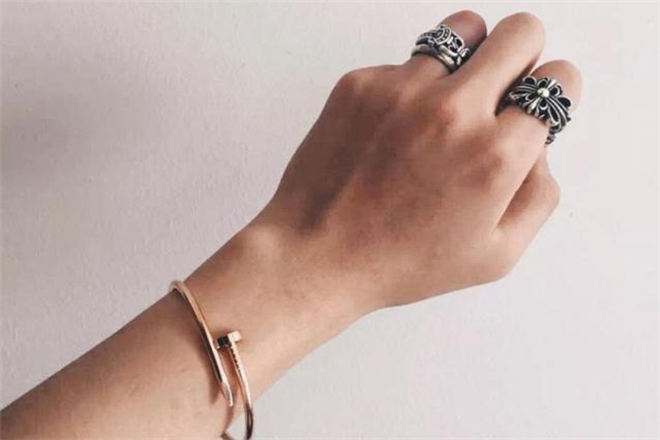 克羅心是什么材質(zhì) 克羅心是手工制作的嗎 克羅心是什么材質(zhì) 克羅心是手工制作的嗎