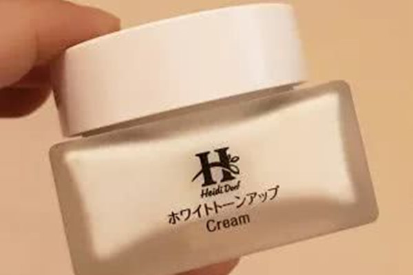 popberry素顏霜有幾個(gè)色號(hào) popberry素顏霜值得買嗎 popberry素顏霜有幾個(gè)色號(hào) popberry素顏霜值得買嗎