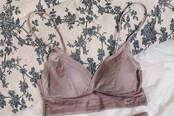 美背內衣和內衣的區(qū)別 美背內衣可以當普通內衣穿嗎