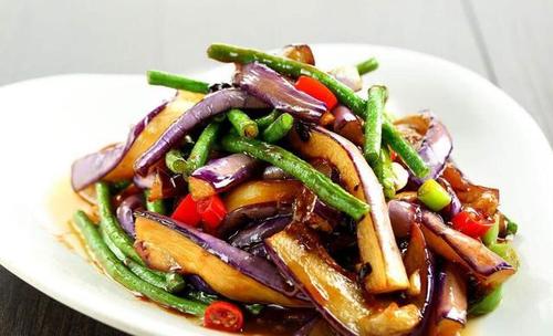 豆角燒茄子怎么做 豆角燒茄子的做法 豆角燒茄子怎么做 豆角燒茄子的做法