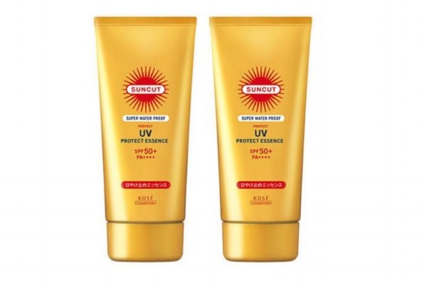 防曬噴霧和防曬霜哪個(gè)方便 帶妝怎么補(bǔ)涂防曬霜 防曬噴霧和防曬霜哪個(gè)方便 帶妝怎么補(bǔ)涂防曬霜