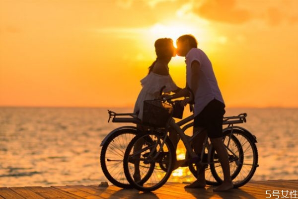 老公生日怎樣給他驚喜 老公生日驚喜浪漫方案 老公生日怎樣給他驚喜 老公生日驚喜浪漫方案