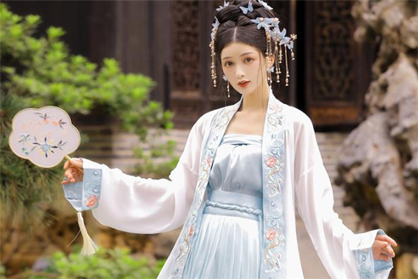 穿漢服怎么扎頭發(fā) 穿漢服不能披頭發(fā)嗎 穿漢服怎么扎頭發(fā) 穿漢服不能披頭發(fā)嗎