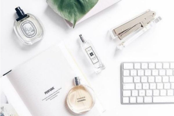 如何正確挑選香水 怎么判斷自己適合什么香水 如何正確挑選香水 怎么判斷自己適合什么香水