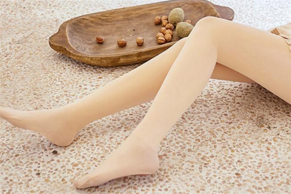 光腿神器是絲襪嗎 光腿神器和絲襪的區(qū)別 光腿神器是絲襪嗎 光腿神器和絲襪的區(qū)別