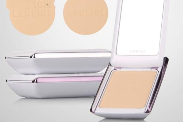 蘭芝絲滑輕盈防曬粉餅介紹 蘭芝絲滑輕盈防曬粉餅功效 蘭芝絲滑輕盈防曬粉餅介紹 蘭芝絲滑輕盈防曬粉餅功效