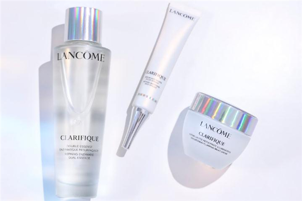 蘭蔻極光精華怎么樣 蘭蔻極光精華好用嗎 蘭蔻極光精華怎么樣 蘭蔻極光精華好用嗎