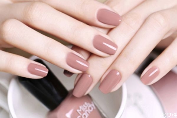 美甲膠水可以用502膠水代替嗎 美甲掉了可以用502粘嗎 美甲膠水可以用502膠水代替嗎 美甲掉了可以用502粘嗎