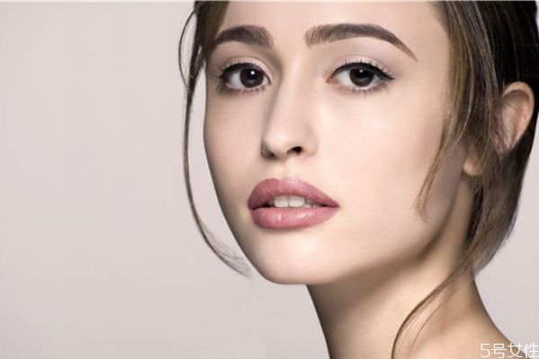 染發(fā)后一出汗就掉色怎么辦 染發(fā)多久可以洗掉 染發(fā)后一出汗就掉色怎么辦 染發(fā)多久可以洗掉