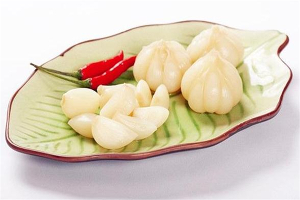 糖蒜可以用塑料瓶腌制嗎 糖蒜用什么容器腌制 糖蒜可以用塑料瓶腌制嗎 糖蒜用什么容器腌制