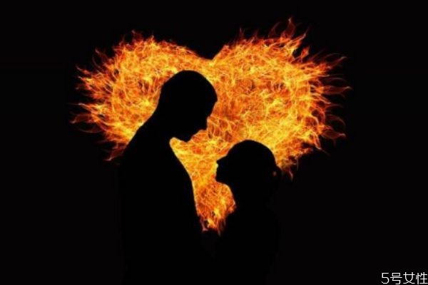 男生在厭倦期的表現(xiàn) 不愛(ài)和厭倦期的區(qū)別 男生在厭倦期的表現(xiàn) 不愛(ài)和厭倦期的區(qū)別