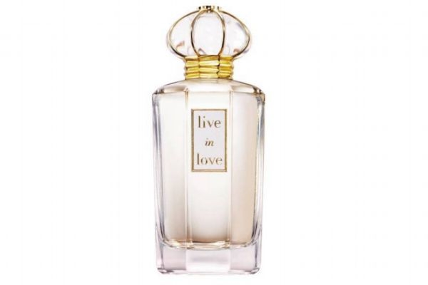 夏天香水會揮發(fā)比較快嗎 打開的香水保存多久 夏天香水會揮發(fā)比較快嗎 打開的香水保存多久