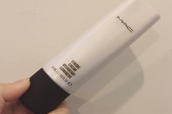 魅可晶亮潤膚乳怎么樣 魅可晶亮潤膚乳功效 魅可晶亮潤膚乳怎么樣 魅可晶亮潤膚乳功效