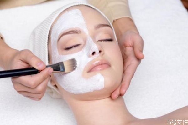 臉上有傷口可以敷面膜么 面膜的使用注意事項 臉上有傷口可以敷面膜么 面膜的使用注意事項