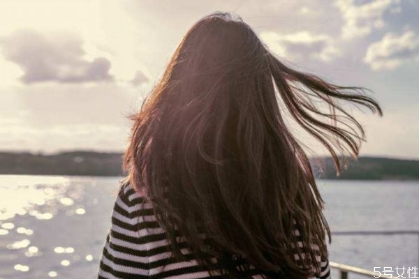 離子燙后怎么睡覺(jué) 嘗試一下這些辦法 離子燙后怎么睡覺(jué) 嘗試一下這些辦法