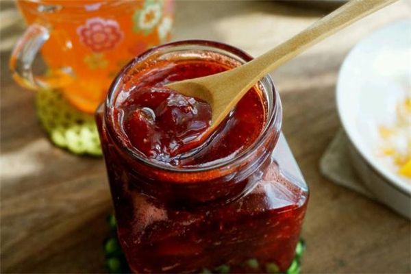 草莓醬怎么吃 草莓醬的吃法大全 草莓醬怎么吃 草莓醬的吃法大全