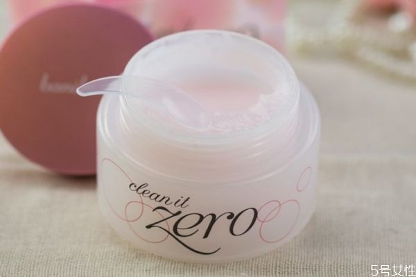 ?卸妝膏發(fā)霉了怎么辦 卸妝膏進水了還能用嗎 ?卸妝膏發(fā)霉了怎么辦 卸妝膏進水了還能用嗎