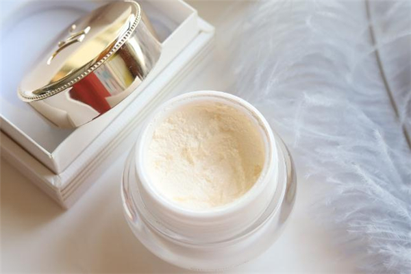 梵蜜琳貴婦膏是護膚品還是化妝品 梵蜜琳貴婦膏有抗衰老效果嗎 梵蜜琳貴婦膏是護膚品還是化妝品 梵蜜琳貴婦膏有抗衰老效果嗎