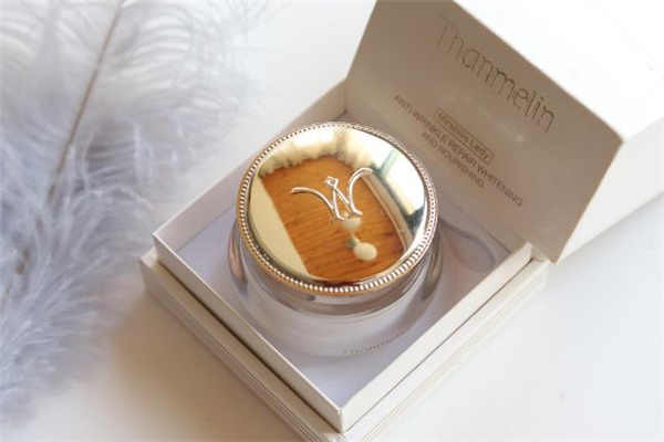 梵蜜琳貴婦膏能祛斑嗎 梵蜜琳貴婦膏可以收縮毛孔嗎 梵蜜琳貴婦膏能祛斑嗎 梵蜜琳貴婦膏可以收縮毛孔嗎