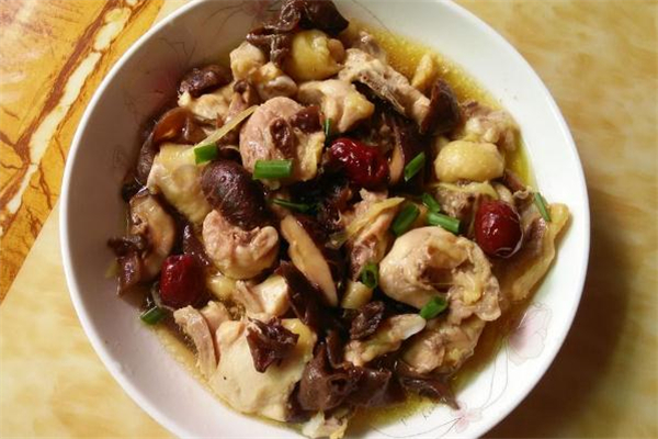 哺乳期能吃冬菇嗎 冬菇吃了會(huì)回奶嗎 哺乳期能吃冬菇嗎 冬菇吃了會(huì)回奶嗎