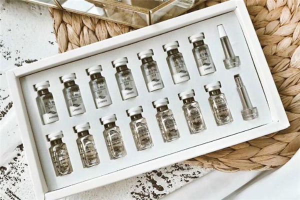 凍干粉一支可以用幾天 先用凍干粉還是先用爽膚水 凍干粉一支可以用幾天 先用凍干粉還是先用爽膚水