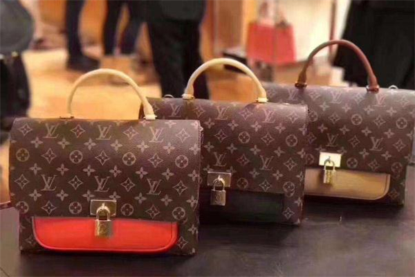 lv專柜配貨是什么意思 lv官網(wǎng)和專柜質(zhì)量有差別嗎 lv專柜配貨是什么意思 lv官網(wǎng)和專柜質(zhì)量有差別嗎