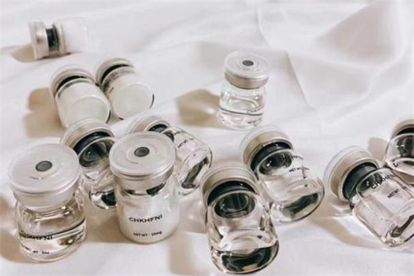 為什么用了凍干粉反而長(zhǎng)痘痘 凍干粉用完爆痘怎么辦 為什么用了凍干粉反而長(zhǎng)痘痘 凍干粉用完爆痘怎么辦