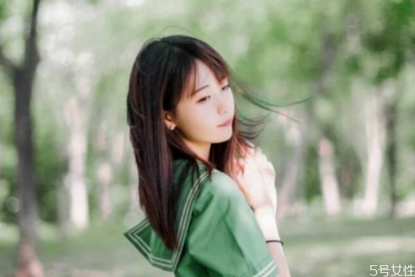 頭發(fā)怎么護(hù)理才柔順 護(hù)理頭發(fā)有什么常見誤區(qū) 頭發(fā)怎么護(hù)理才柔順 護(hù)理頭發(fā)有什么常見誤區(qū)