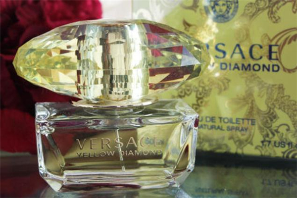 范思哲幻影金鉆好聞嗎 范思哲幻影金鉆香水適合年齡 范思哲幻影金鉆好聞嗎 范思哲幻影金鉆香水適合年齡