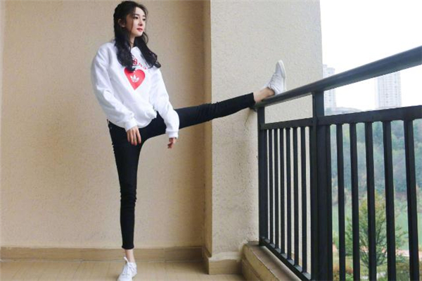 光纖溶脂瘦大腿多少錢 光纖溶脂瘦腿會疼多久 光纖溶脂瘦大腿多少錢 光纖溶脂瘦腿會疼多久