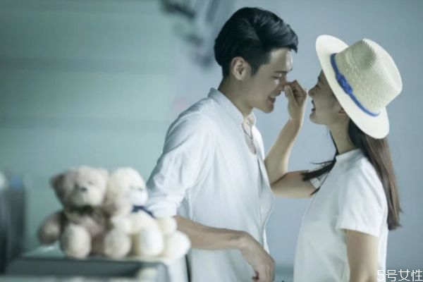 女生主動挽回男友會丟臉嗎 主動挽回男友的注意事項 女生主動挽回男友會丟臉嗎 主動挽回男友的注意事項